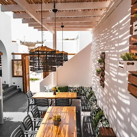 Piperaki Project شقة