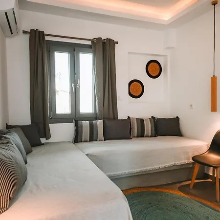 Piperaki Project * Naousa (Paros)