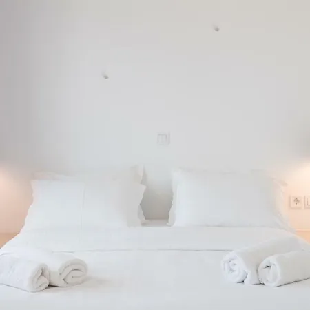 Piperaki Project * Naousa (Paros)